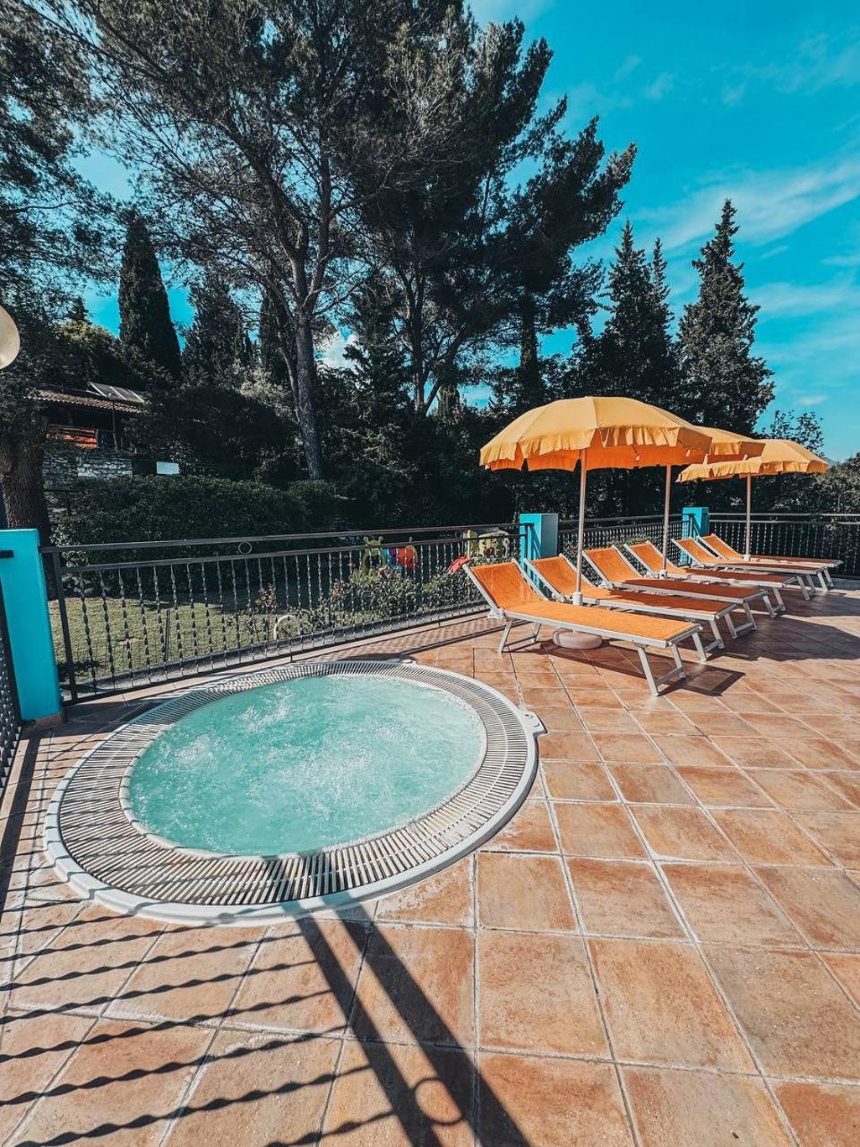 Camping C'Era Una Volta Villanova d'Albenga Zewnętrze zdjęcie
