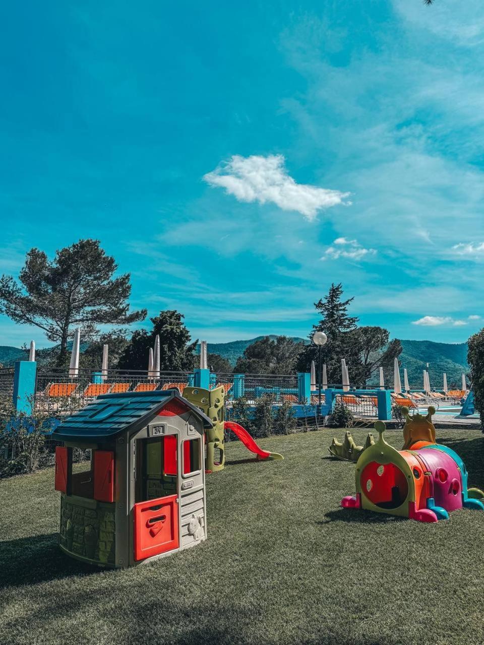 Camping C'Era Una Volta Villanova d'Albenga Zewnętrze zdjęcie