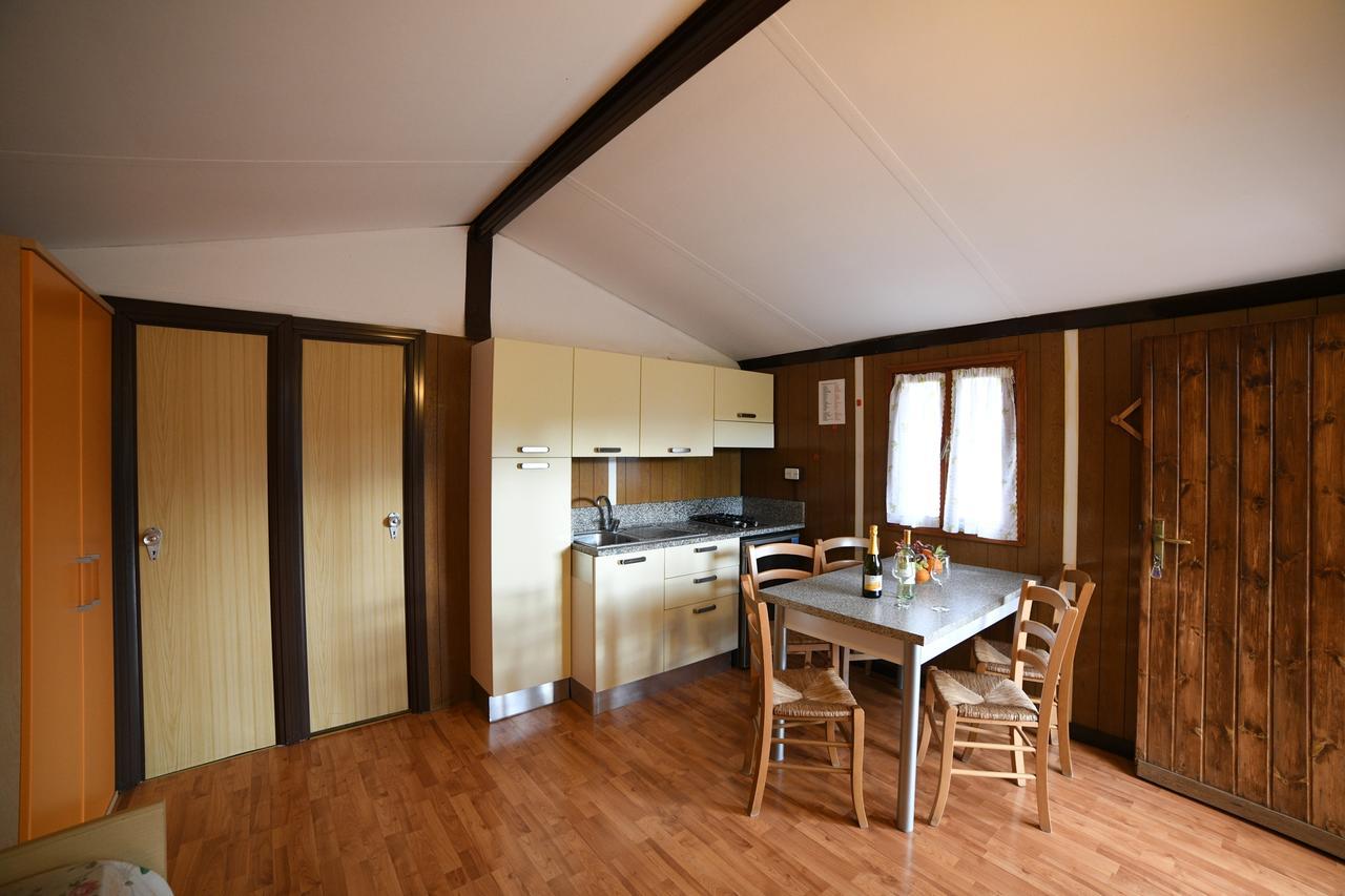 Camping C'Era Una Volta Villanova d'Albenga Zewnętrze zdjęcie